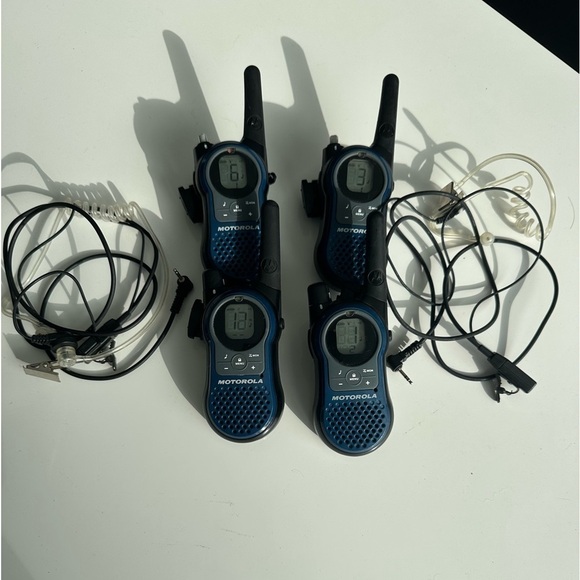 4 pc MOTOROLA SX900 WALKIE TAKIES - Picture 1 of 4